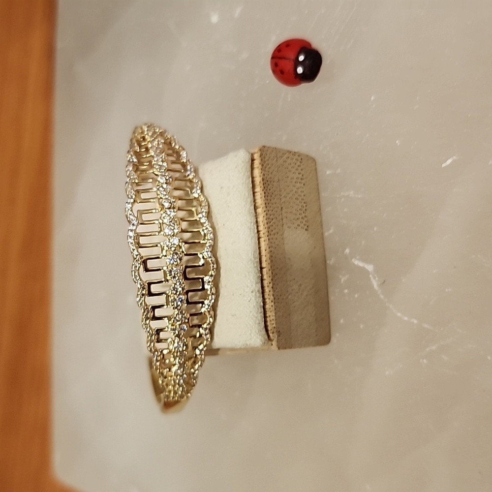 Vintage Gold Dainty Bangle